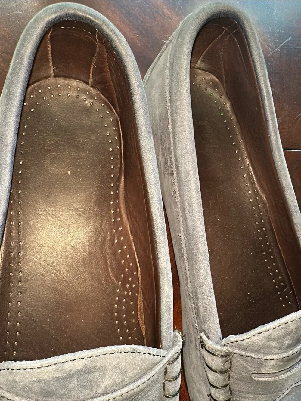 Allen Edmonds elegant suede